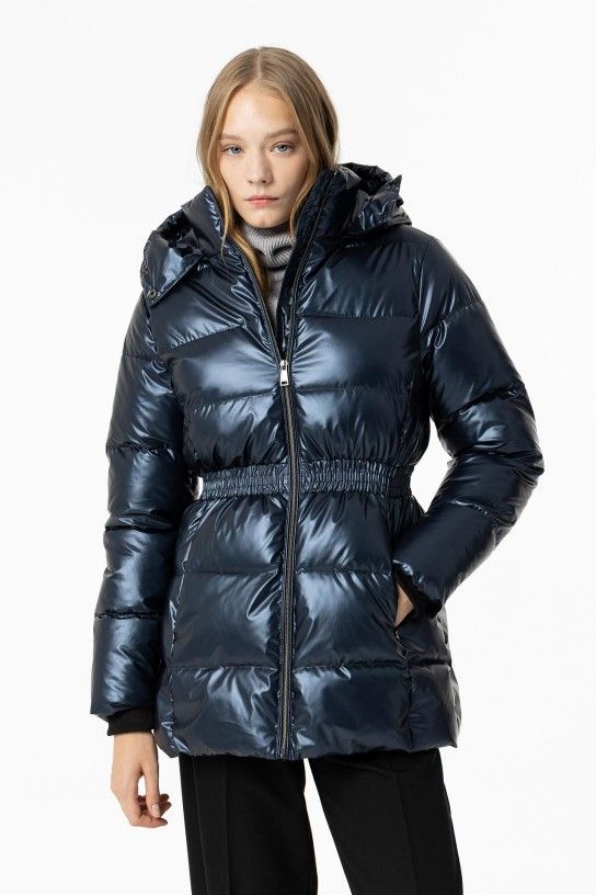 CHAQUETA ACOLCHADA CON CINTURA ELASTICA