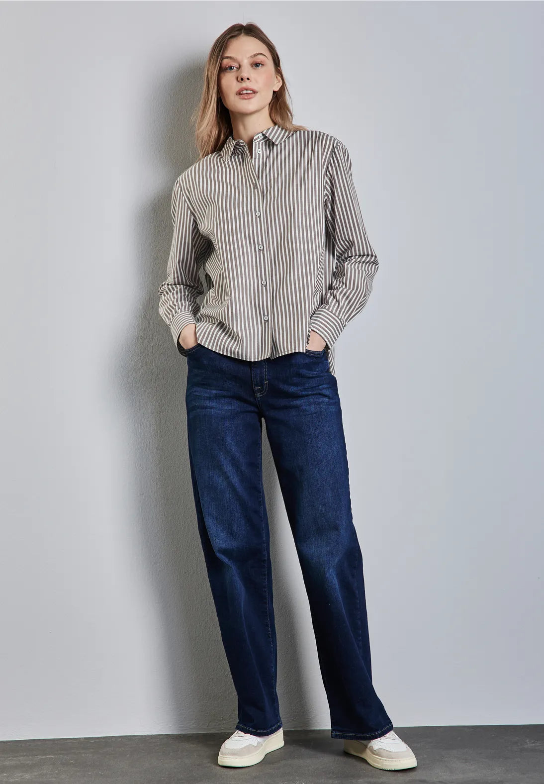BLUSA A RAYAS CUELLO CAMISERO