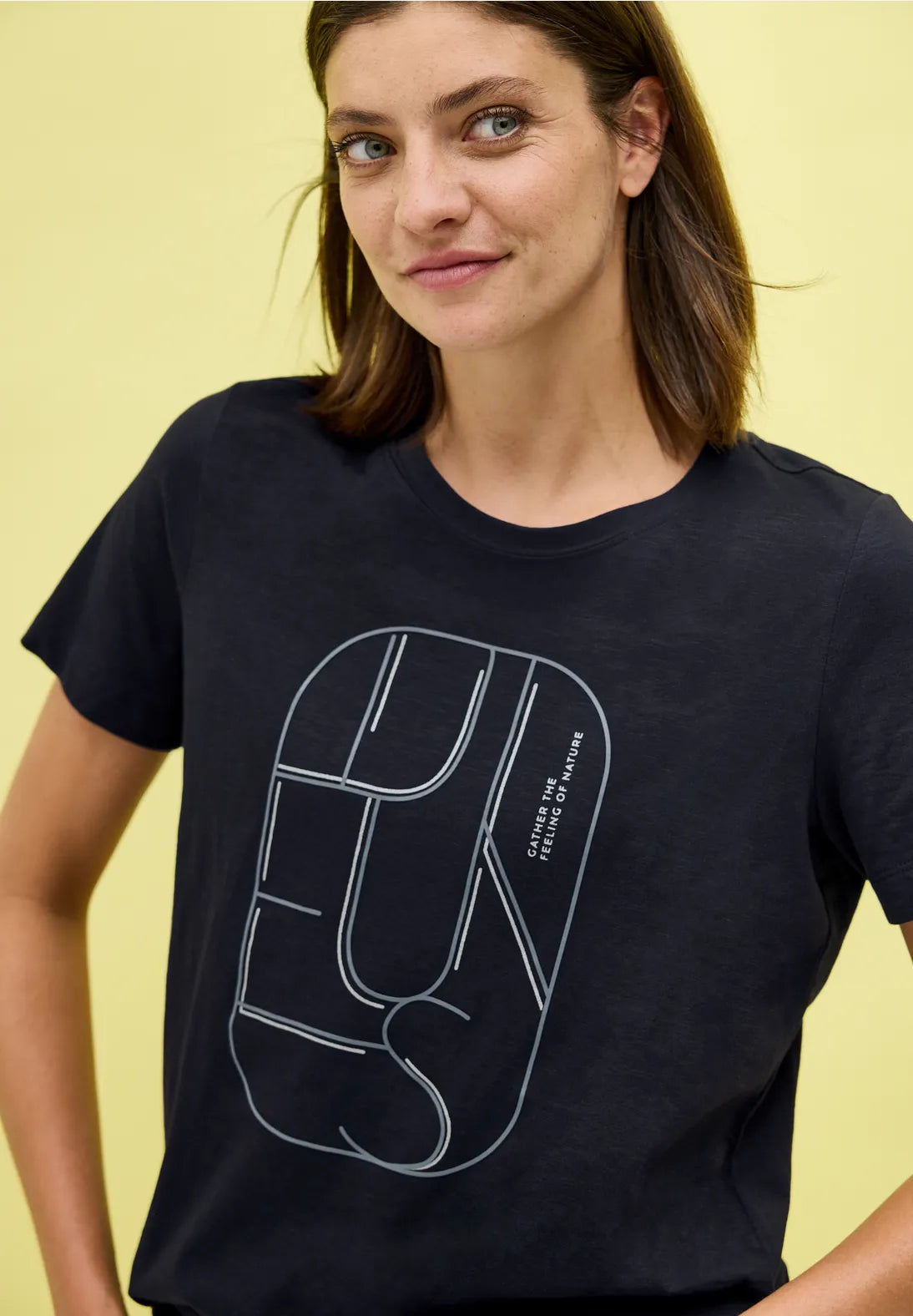 CECIL CAMISETA ROJA CON ESTAMPADO GRAFICO