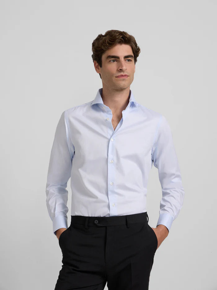 CAMISA DE VESTIR EN ALGODON Y RAYAS AZULES