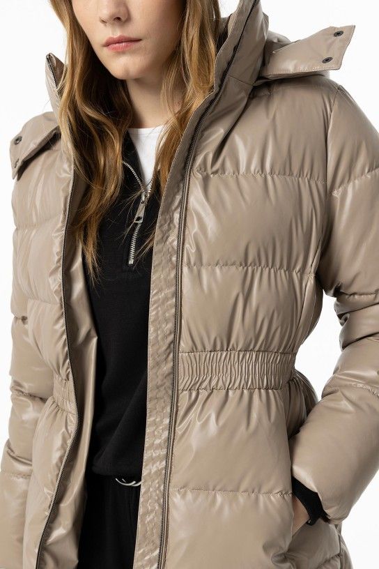 CHAQUETA ACOLCHADA CON CINTURA ELASTICA