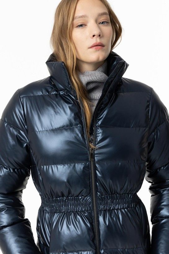 CHAQUETA ACOLCHADA CON CINTURA ELASTICA