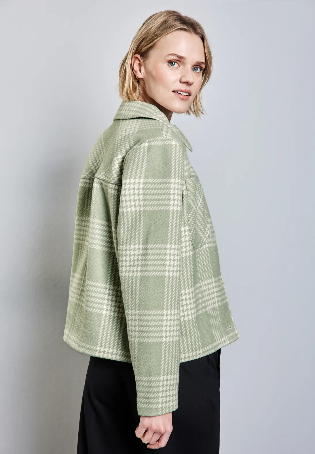 CHAQUETA SOBRECAMISA A CUADROS