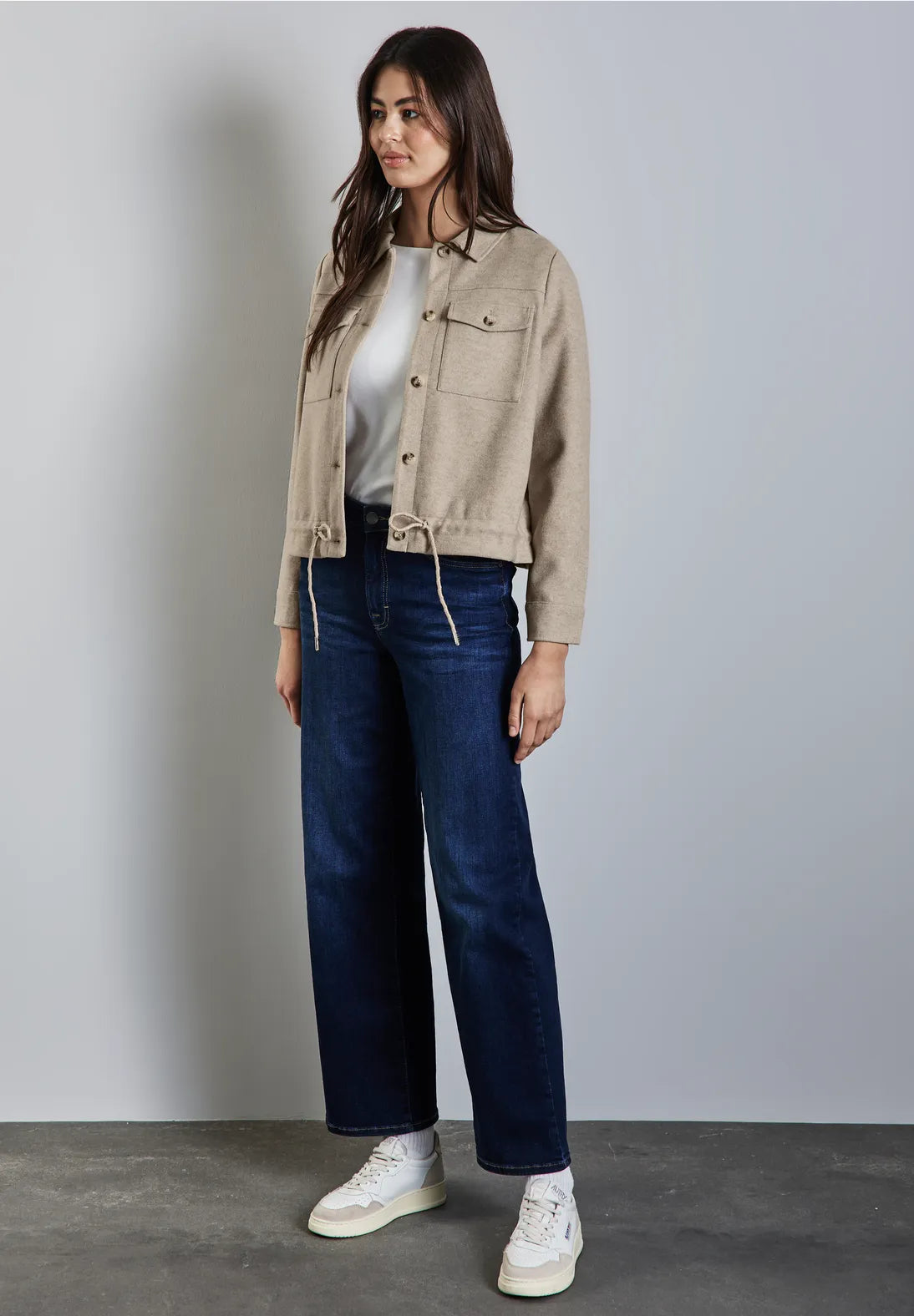 CHAQUETA ASPECTO LANA ELEGANTE EN BEIGE
