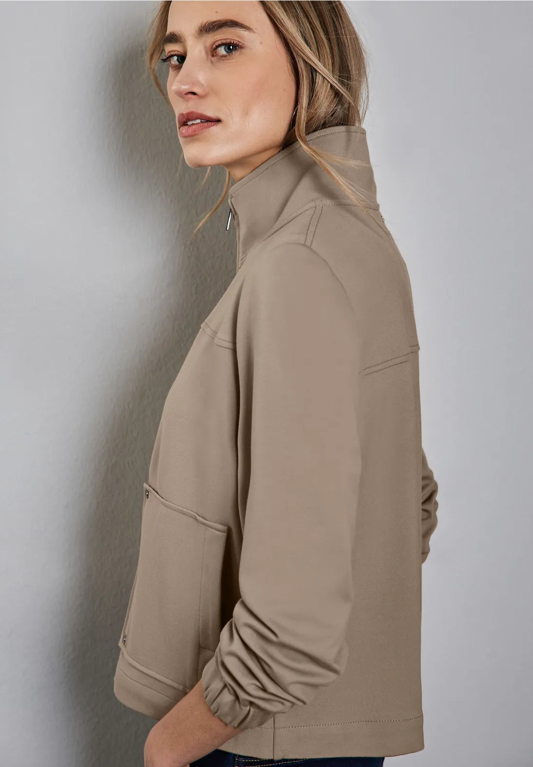 STREET ONE CHAQUETA HOLGADA CUELLO ALTO BEIGE
