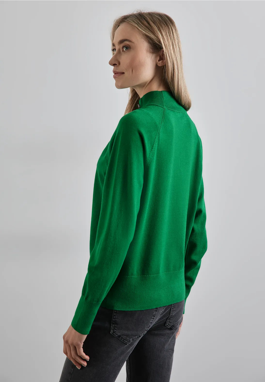 JERSEY DE PUNTO FINO CON DETALLE BOTONES
