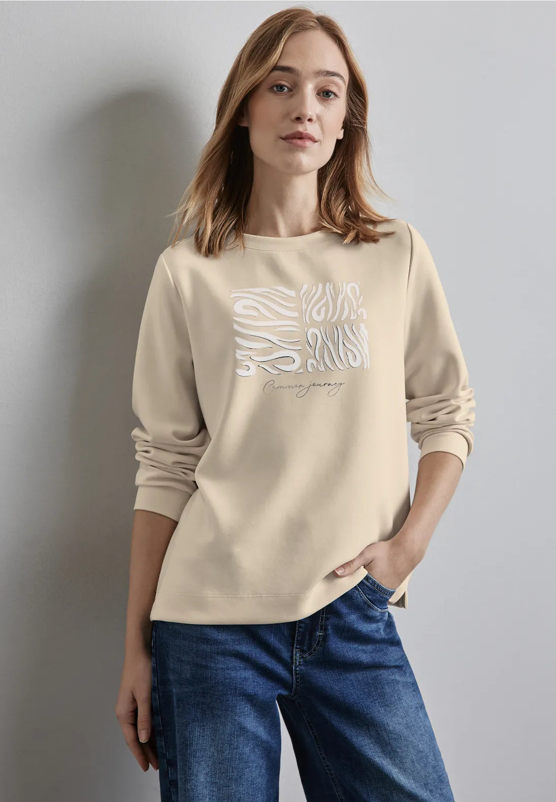 SUDADERA MANGA LARGA BEIGE PRINT BRILLANTE