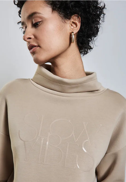 SUDADERA JERSEY CUELLO CHAL TEXTO BRILLANTE
