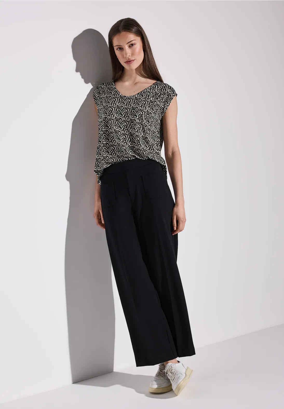 STREET ONE CAMISETA NEGRA ESTAMPADA DE TIRANTES