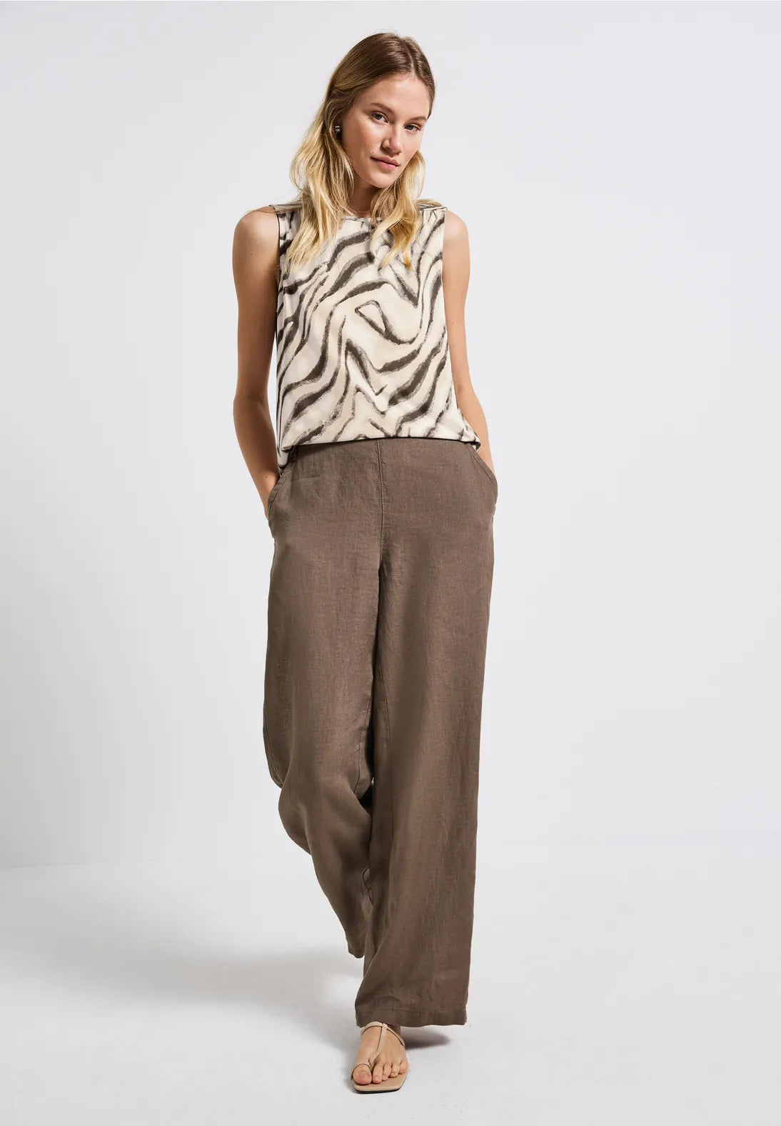 STREET ONE TOP SIN MANGAS TONOS BEIGE