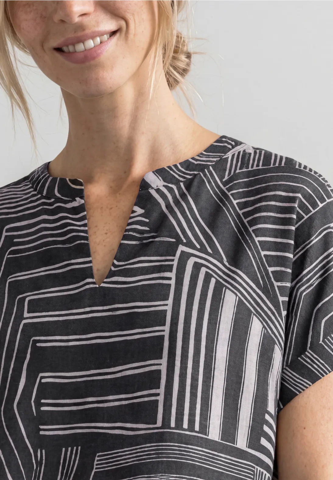 BLUSA CON TEXTURA ESTAMPADA STREET ONE
