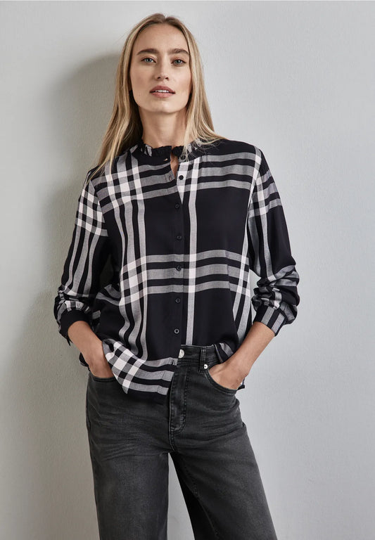 BLUSA CUADROS BLANCA ESCOTE REDONDO