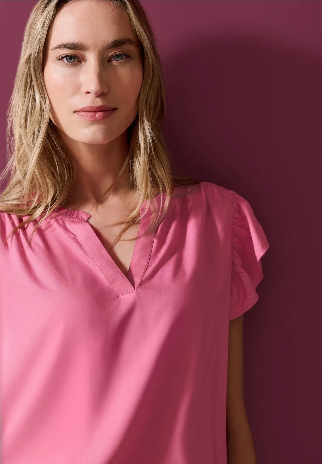 BLUSA DE VISCOSA CON VOLANTES STREET ONE