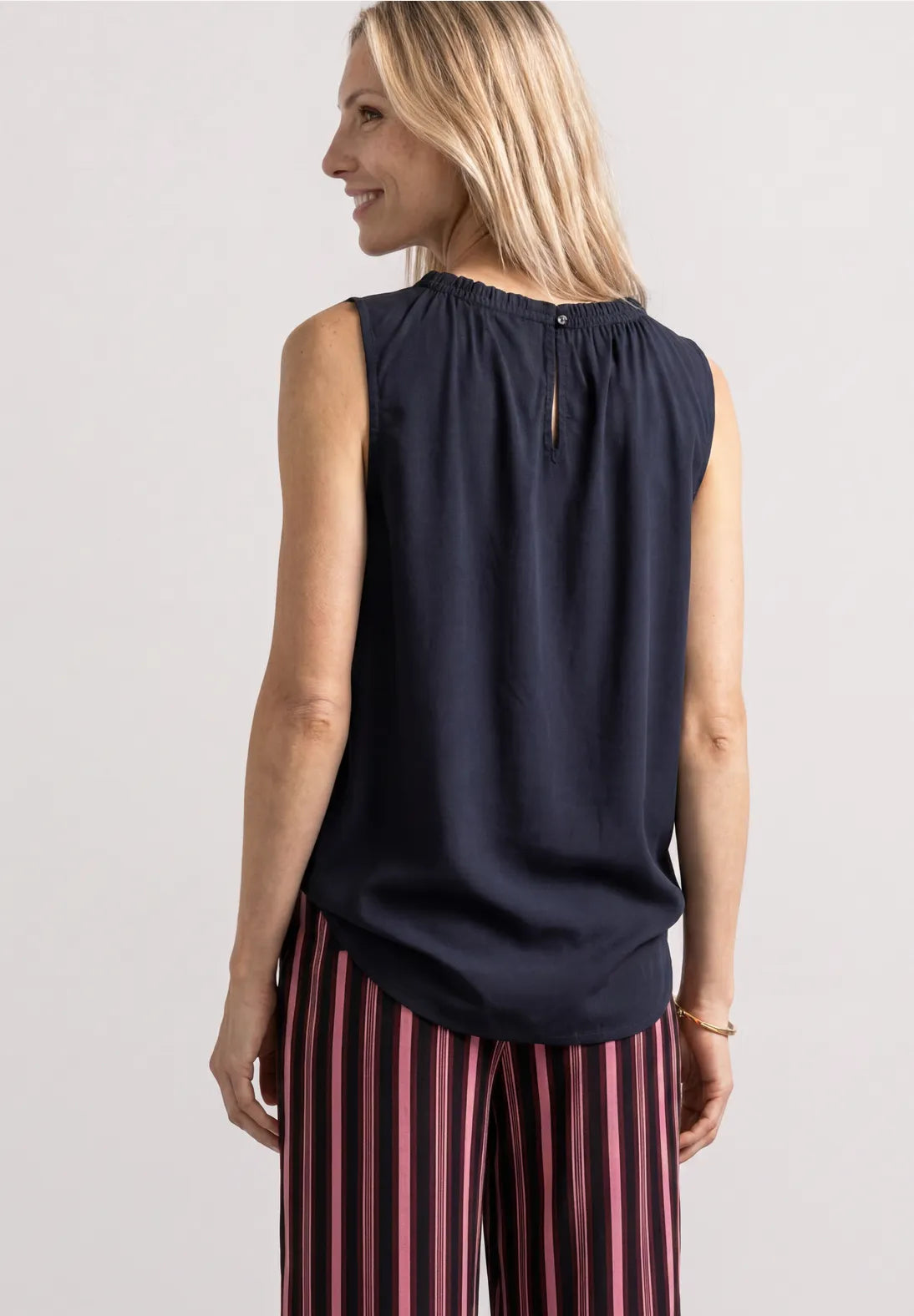 BLUSA DE TIRANTES AZUL DE VISCOSA STREET ONE