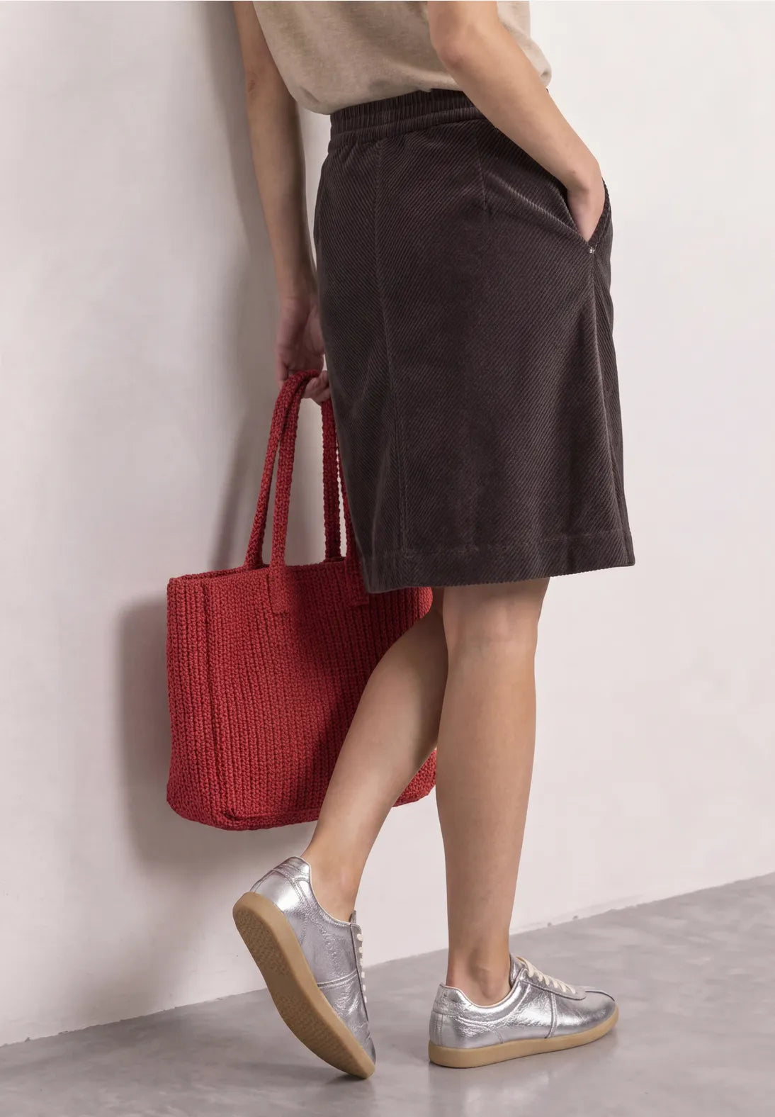 FALDA MARRON CINTURA ELASTICA STREET ONE