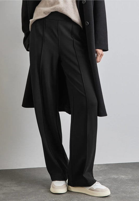 PANTALONES NEGRO DE CORTE INFORMAL
