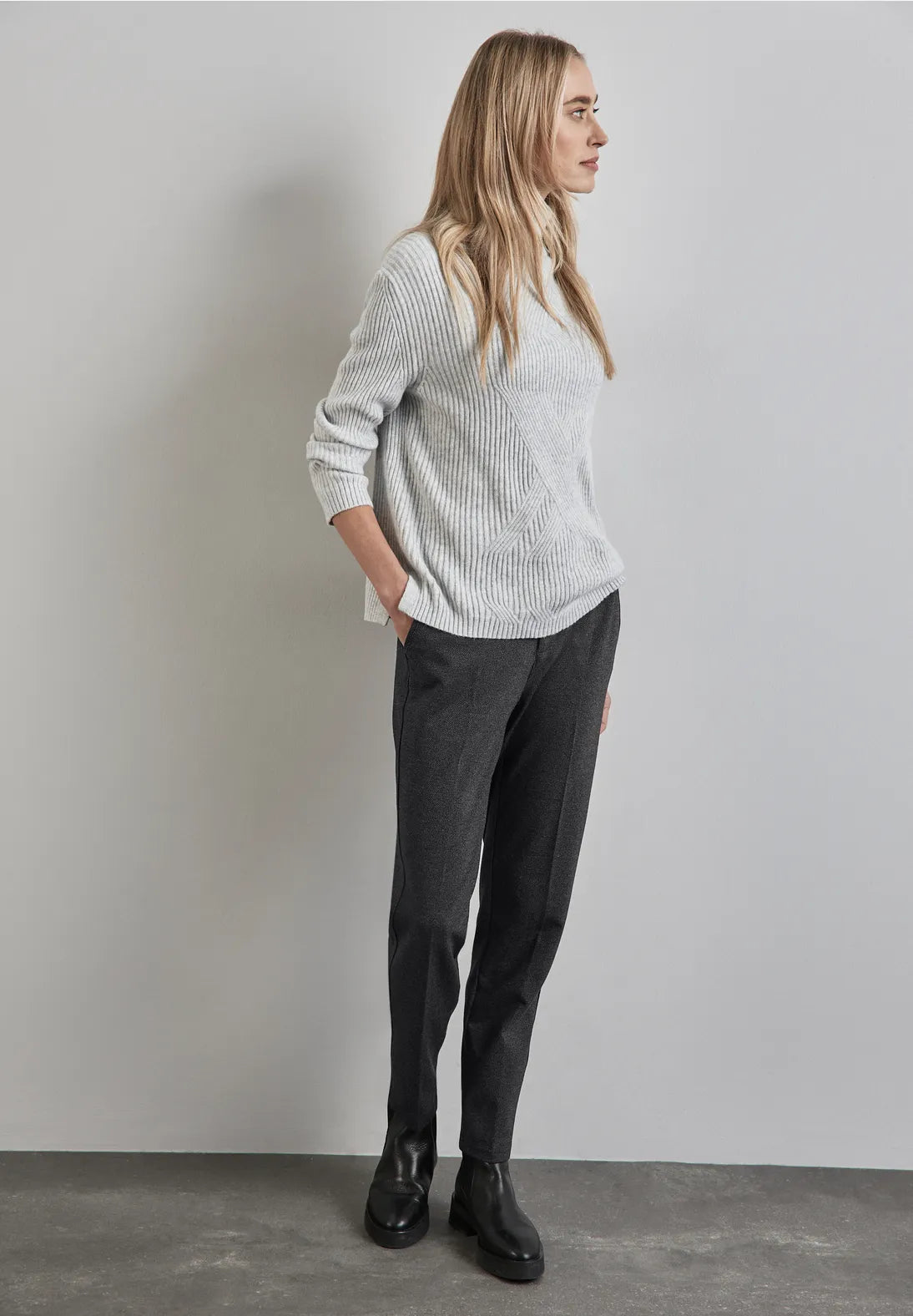 PANTALONES TIPO CHINO ASPECTO JASPEADO