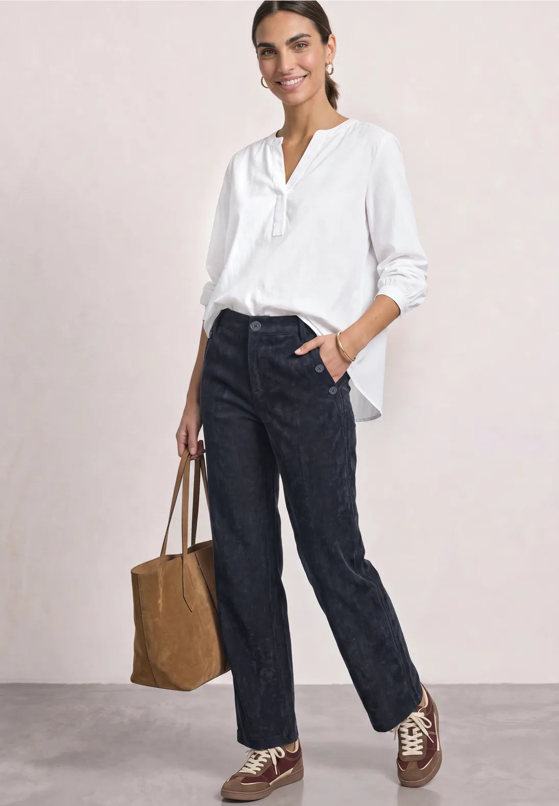 Pantalon de pana azul marino. En3Calafell