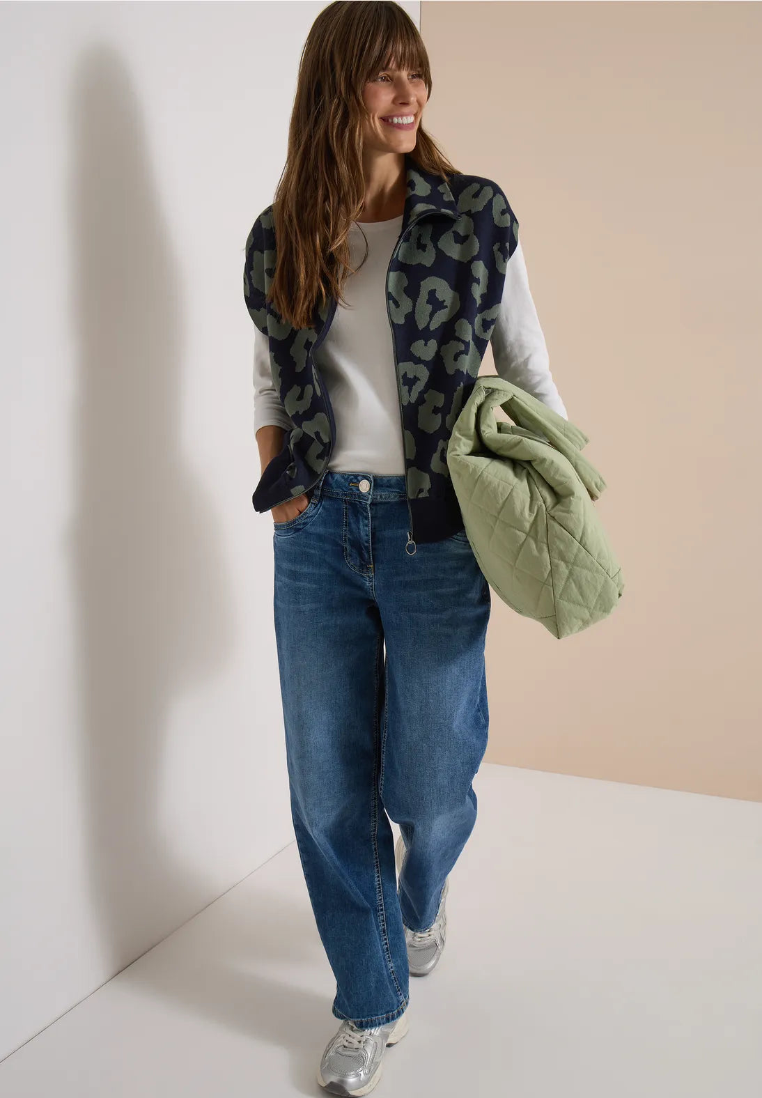 CHALECO DE PUNTO ANIMAL PRINT CECIL