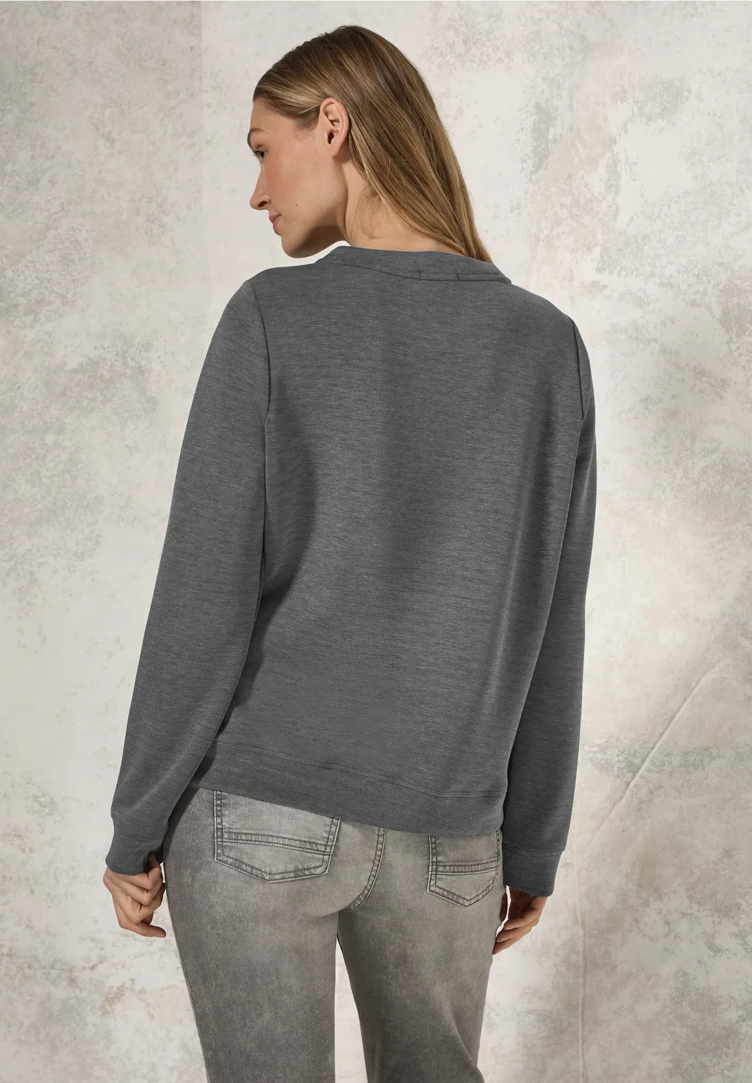 SUDADERA GRIS CON TACTO SUAVE