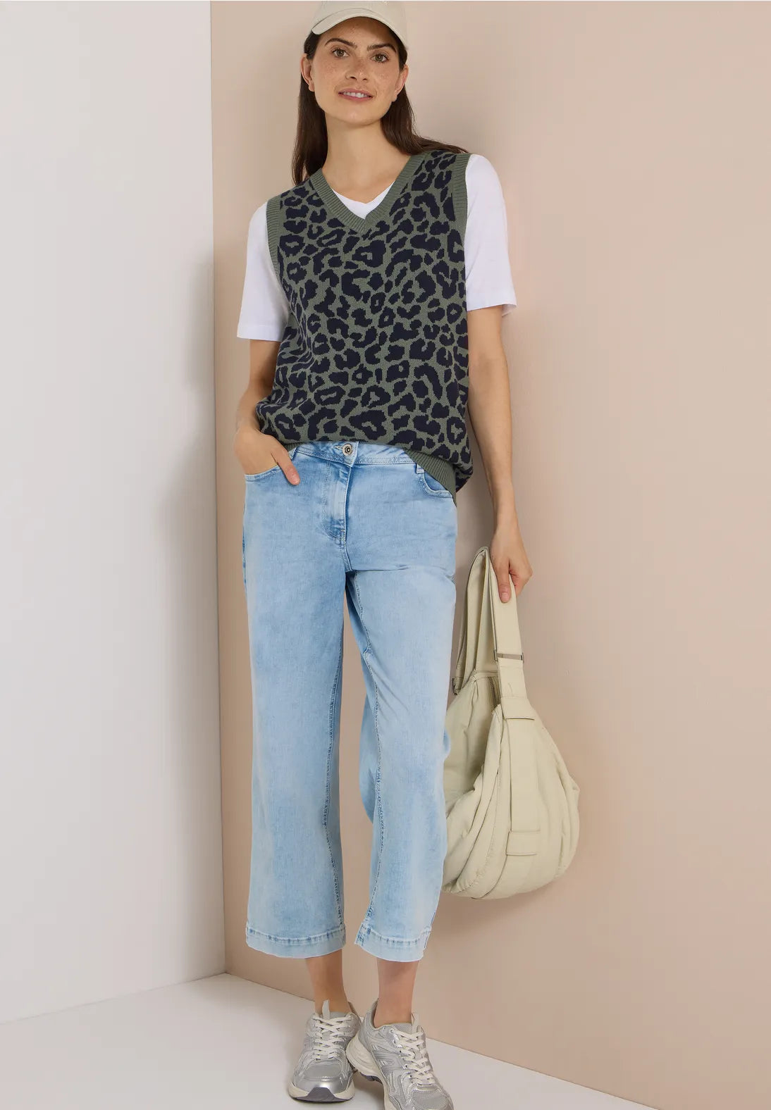 CHALECO DE PUNTO ANIMAL PRINT CECIL