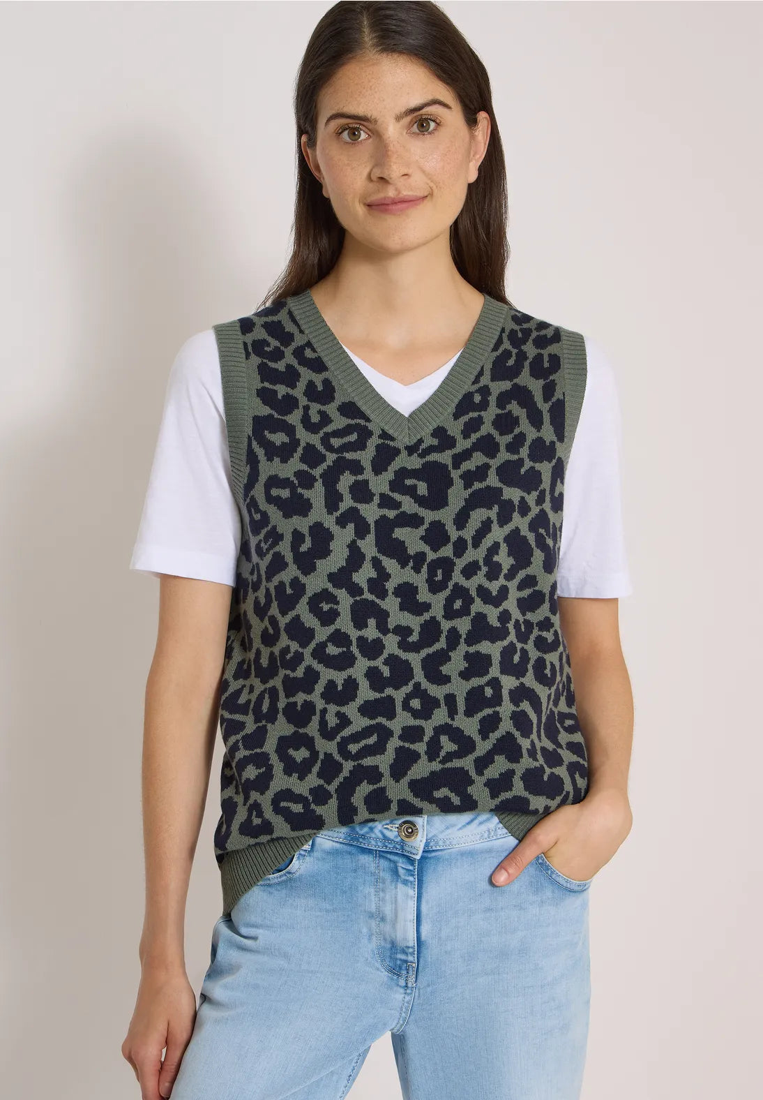 CHALECO DE PUNTO ANIMAL PRINT CECIL