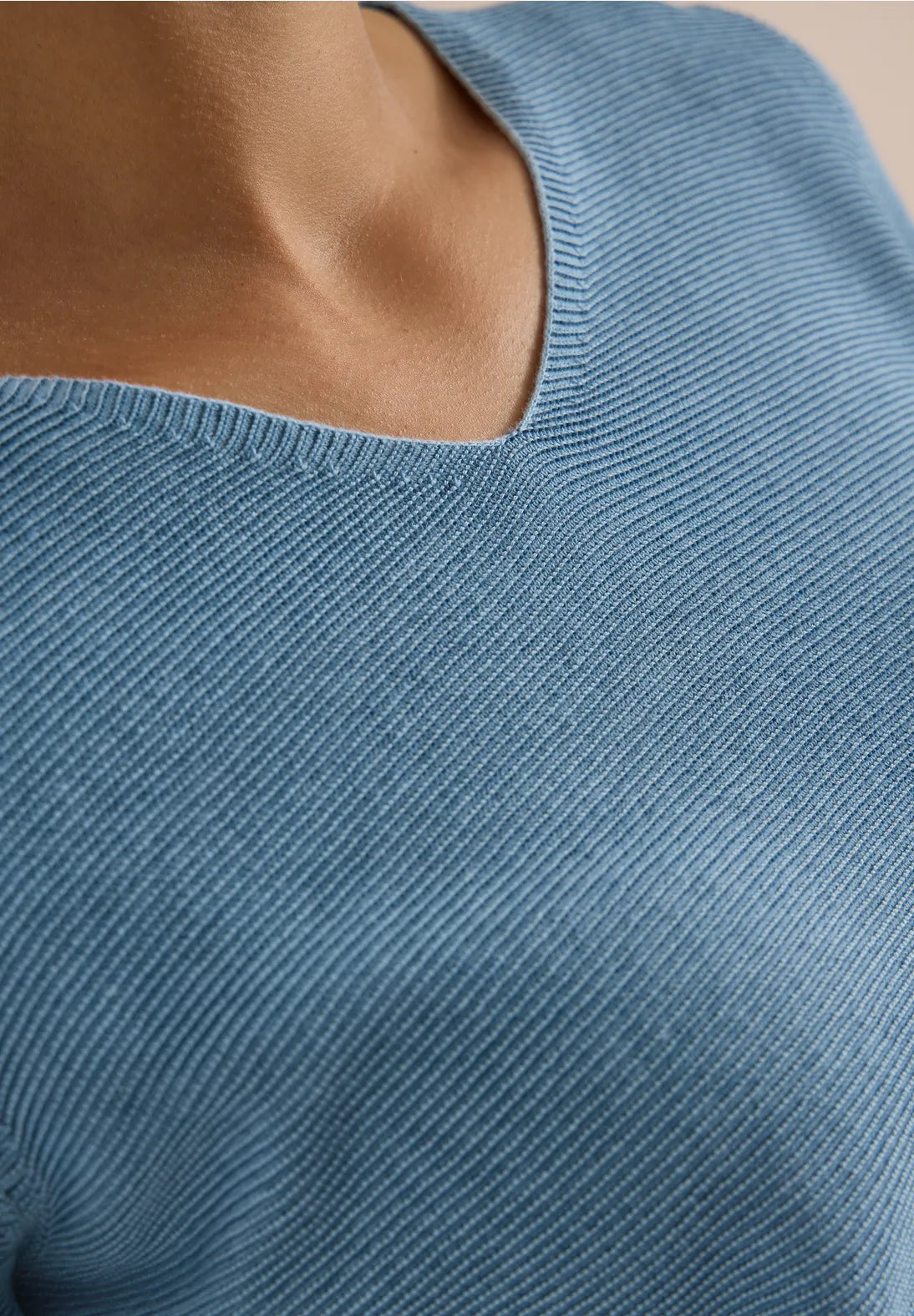 JERSEY DE PUNTO CUELLO EN V ALGODON CECIL