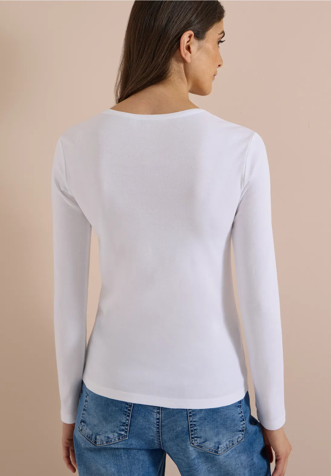 CAMISETA BASICA CUELLO BARCO CECIL