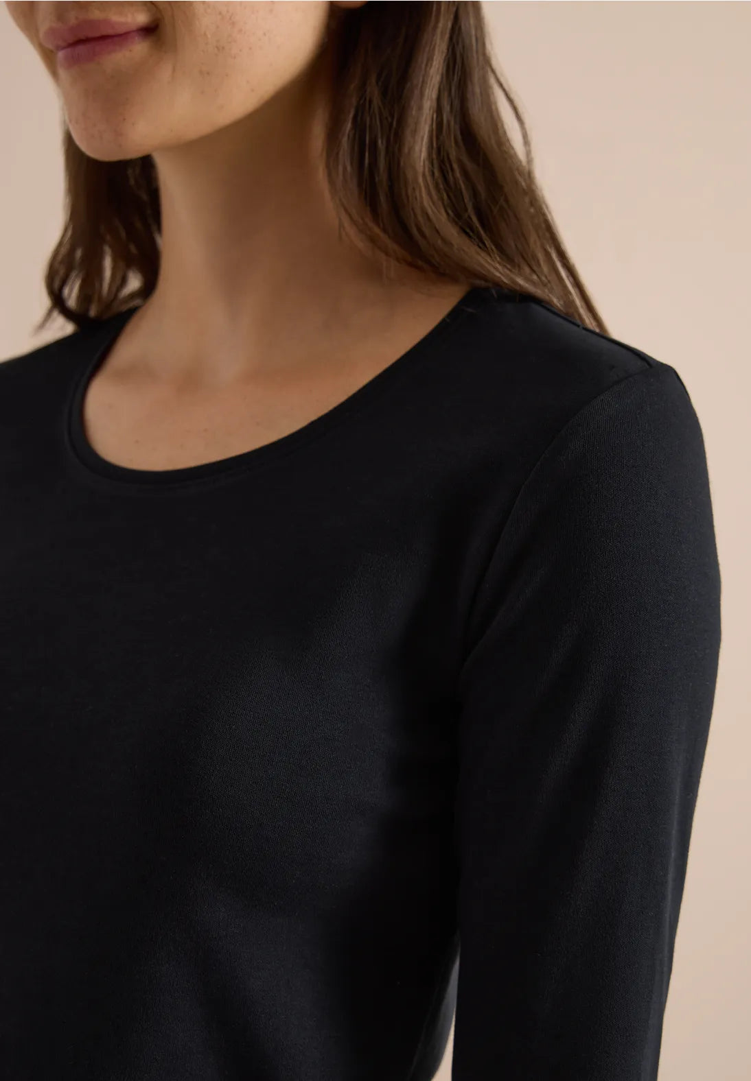 Camiseta basica negra. En3Calafell