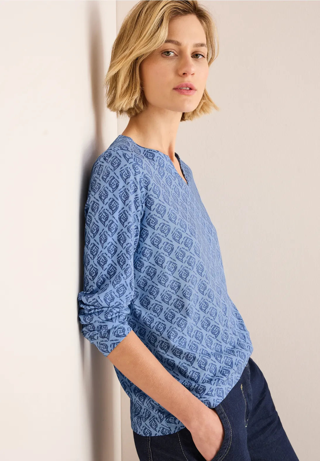 BLUSA TIPO TUNICA ESTAMPADA
