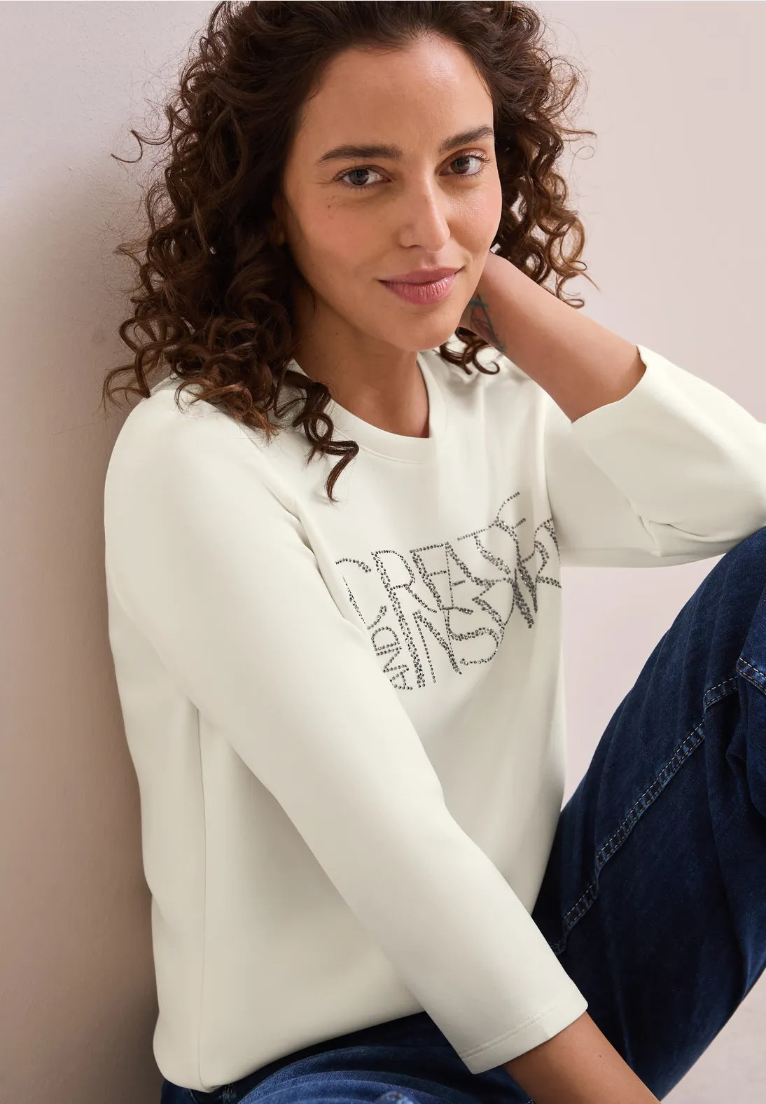 SUDADERA MANGA 3/4 CON DETALLES BRILLANTES