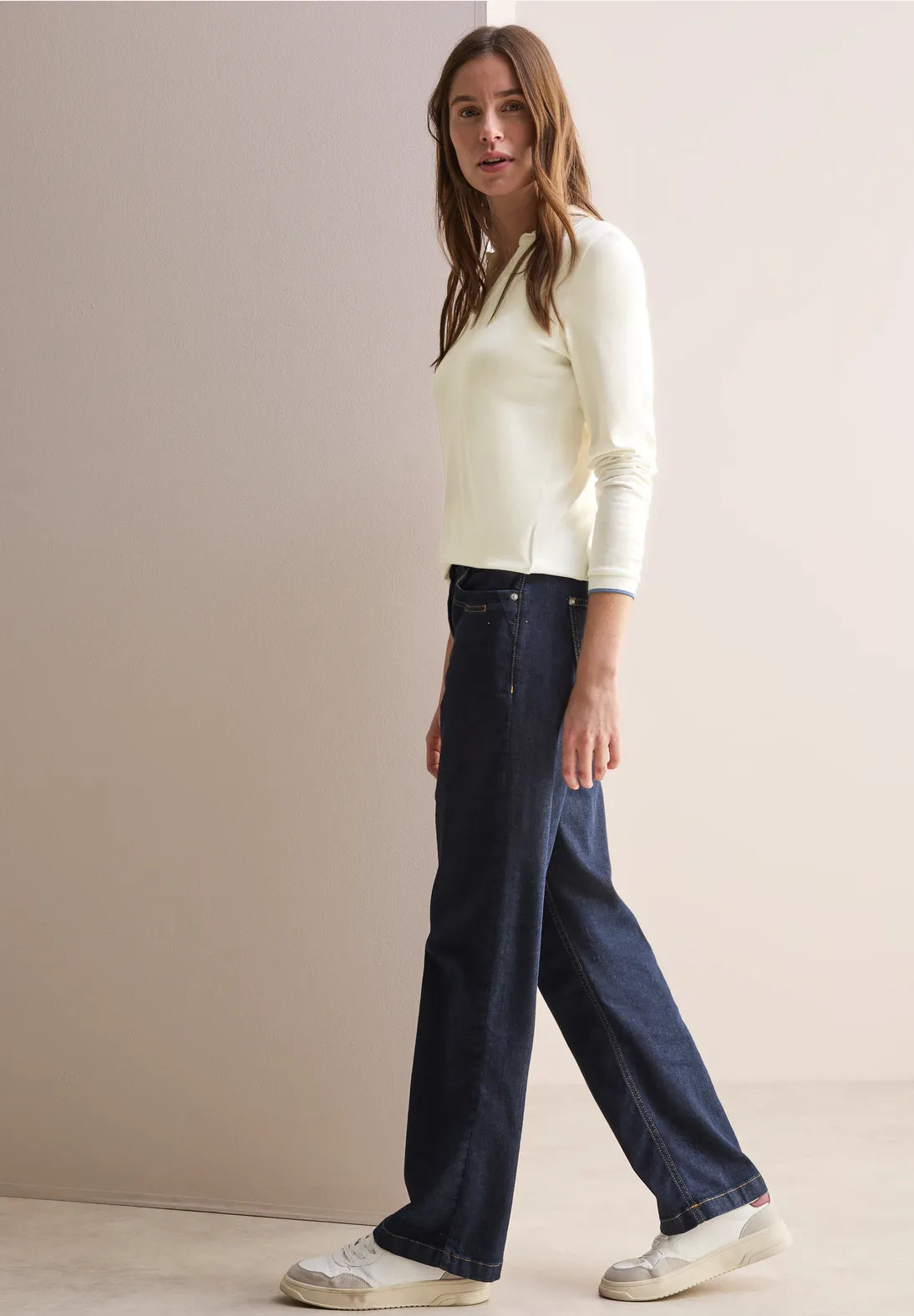 BLUSA CUELLO CAMISERO ELASTICA