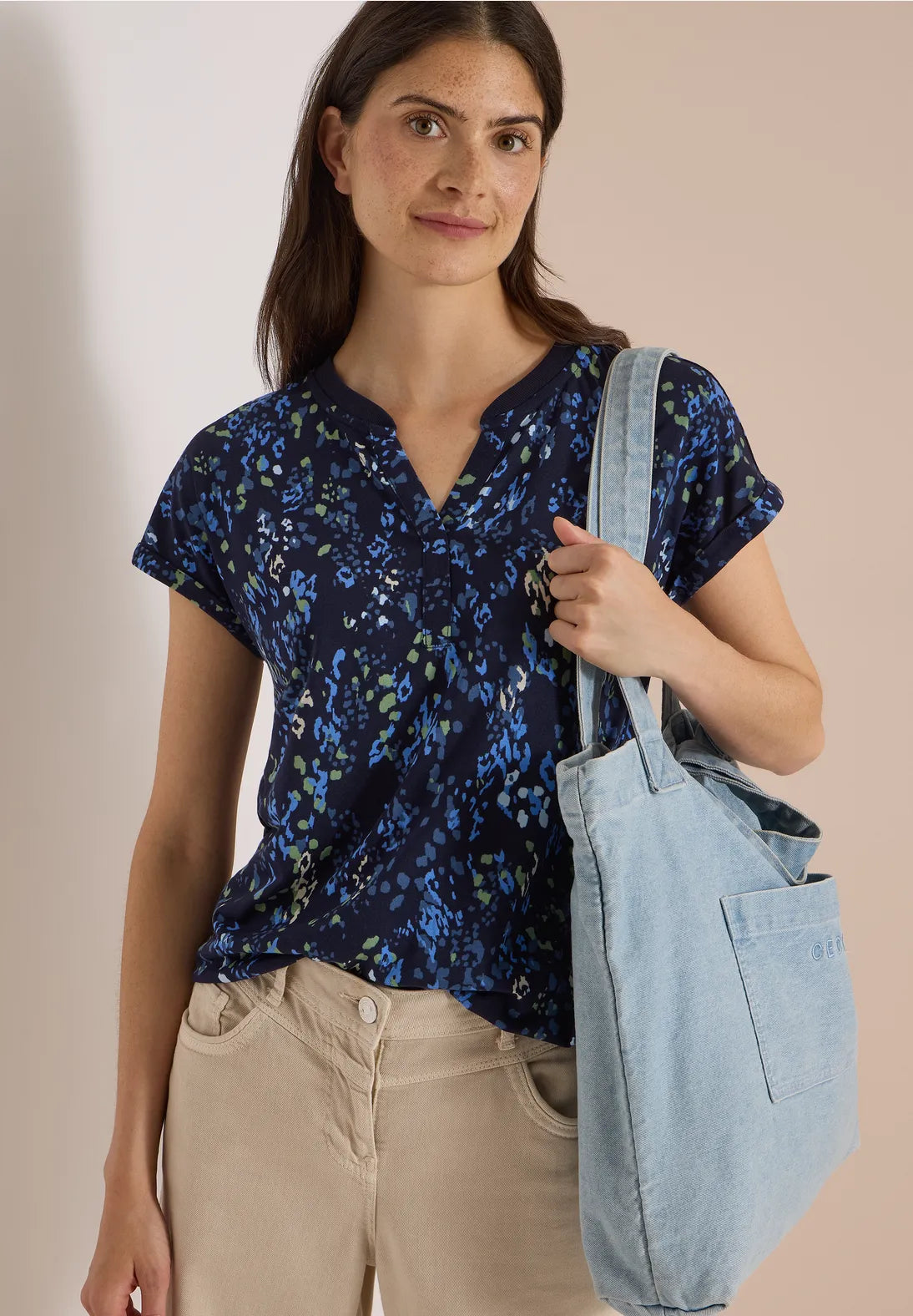 CAMISETA ESTAMPADA TIPO BLUSA STREET ONE