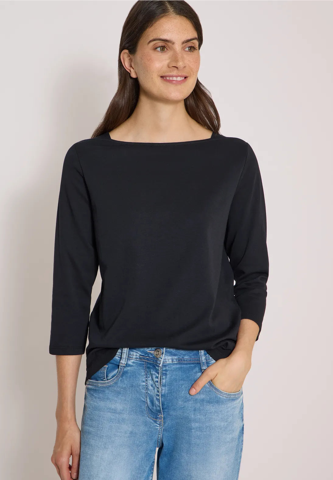 CAMISETA DE ALGODON CUELLO BARCO CECIL