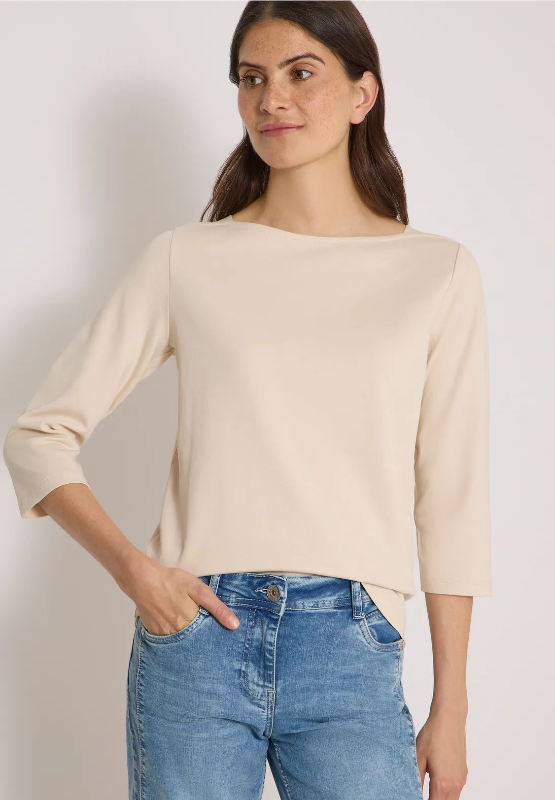 CAMISETA DE ALGODON CUELLO BARCO CECIL