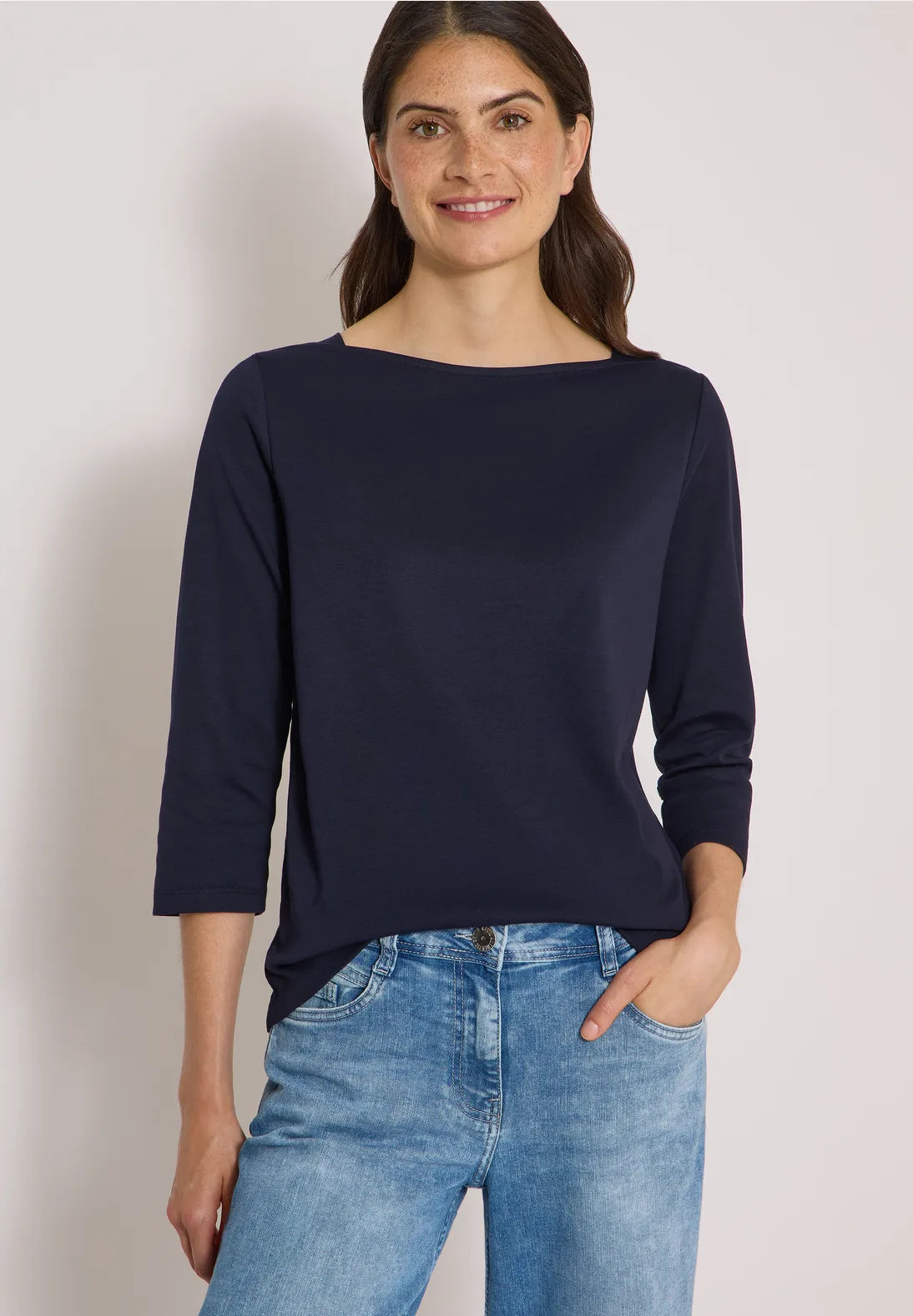 CAMISETA DE ALGODON CUELLO BARCO CECIL