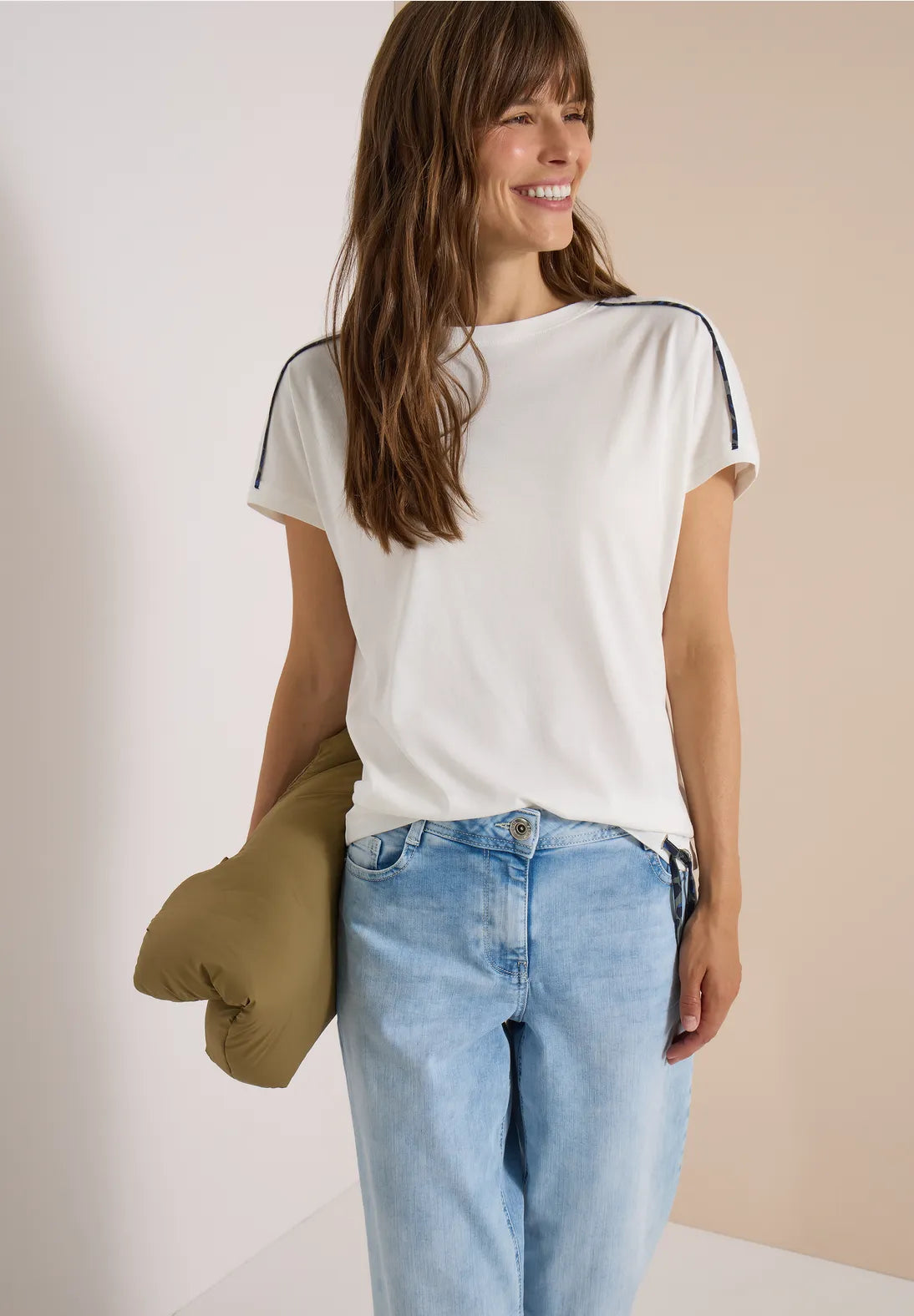 CAMISETA DE PUNTO CON RIBETE ESTAMPADO CECIL