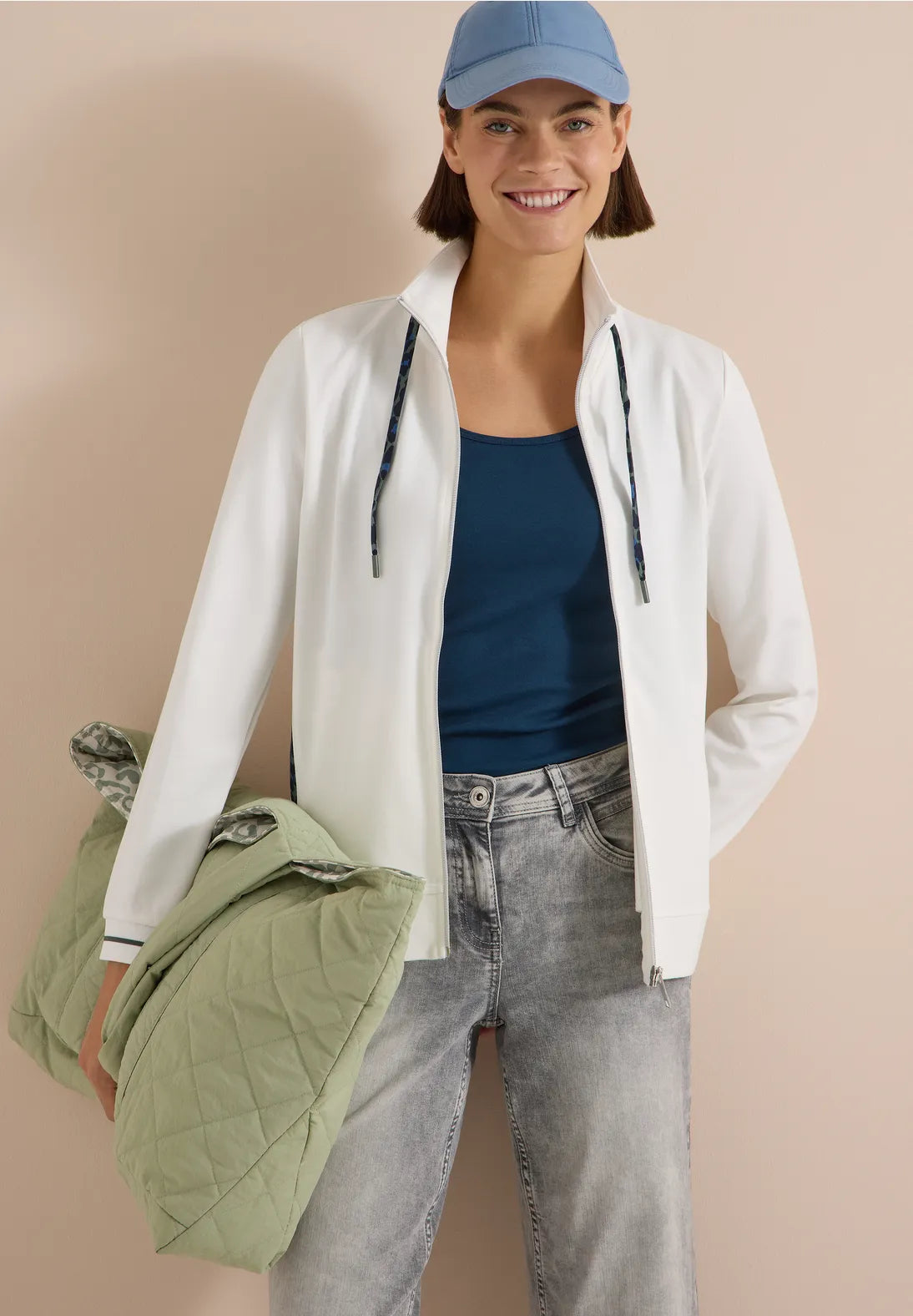 CHAQUETA DEPORTIVA CON CREMALLERA BLANCA CECIL