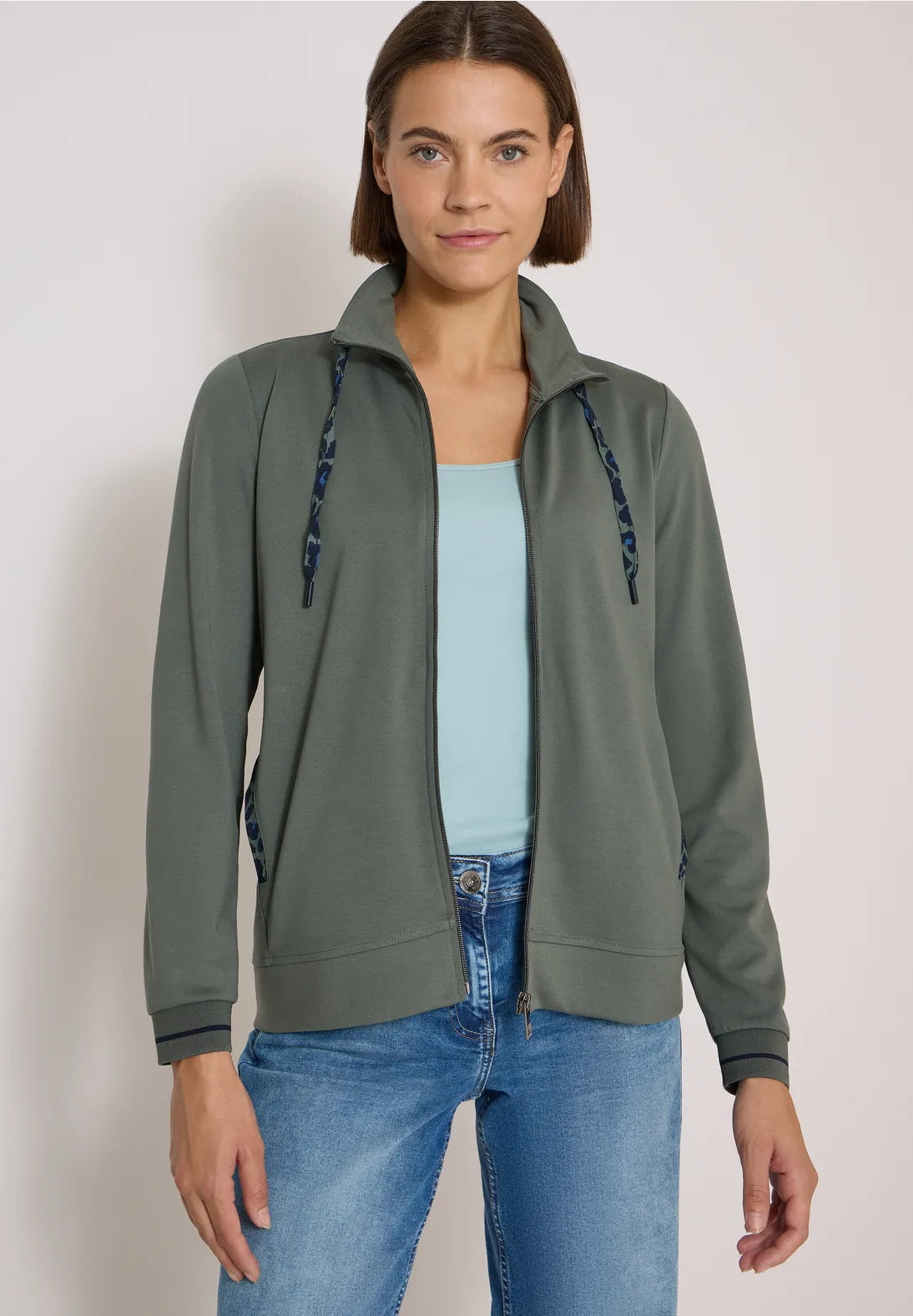 CHAQUETA DEPORTIVA CON CREMALLERA VERDE CECIL