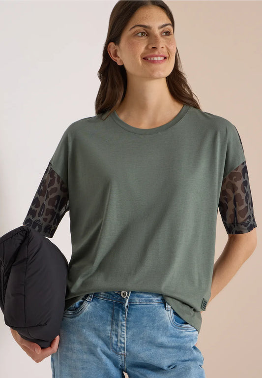 CAMISETA DE PUNTO CON MALLA EN MANGAS ESTAMPADA CECIL