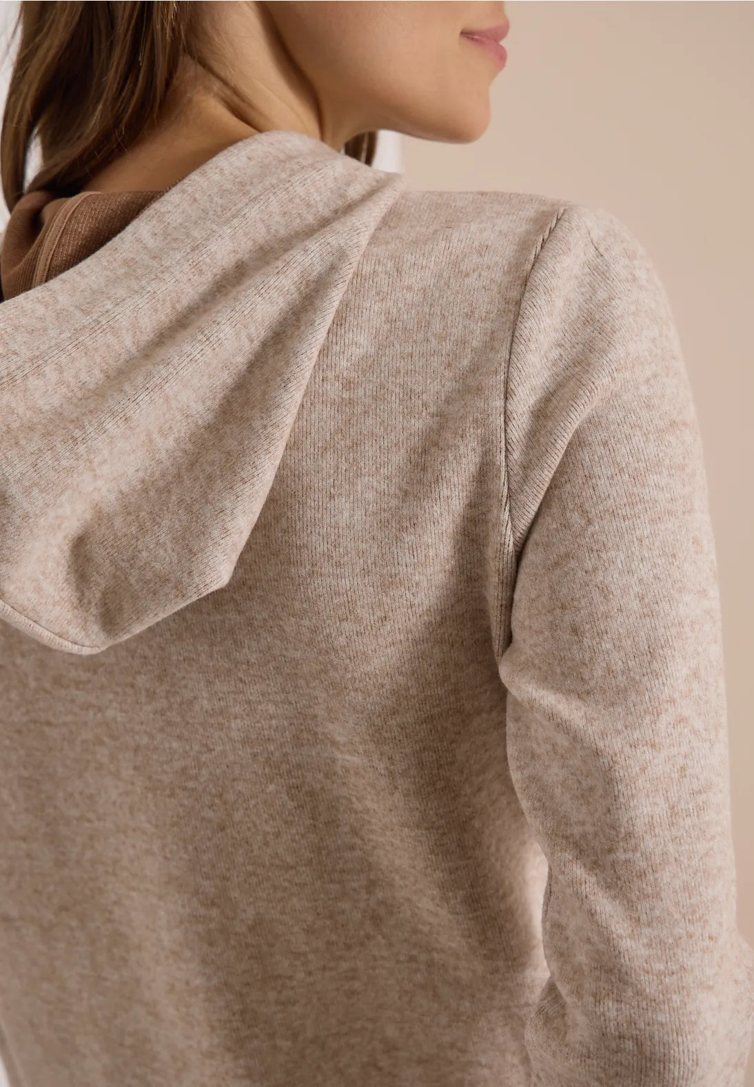 SUDADERA CON CAPUCHA DE VISCOSA CECIL