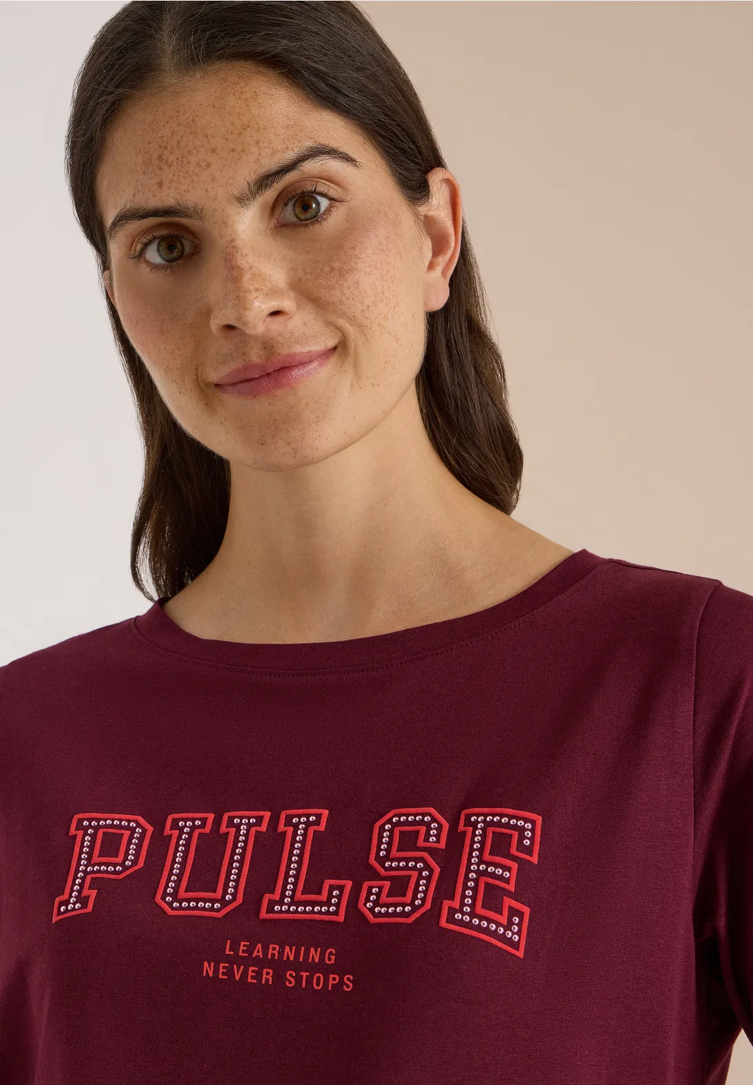 CAMISETA MANGA 3/4 CON DISEÑO GRAFICO CECIL