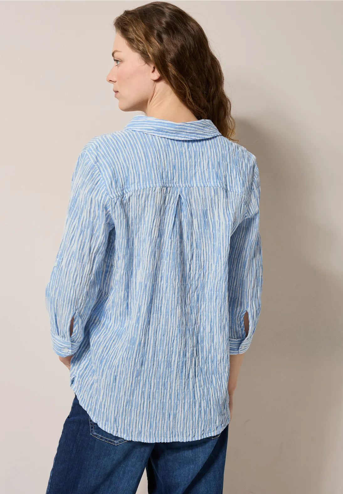 CECIL BLUSA CUELLO PICO ABERTURAS LATERALES
