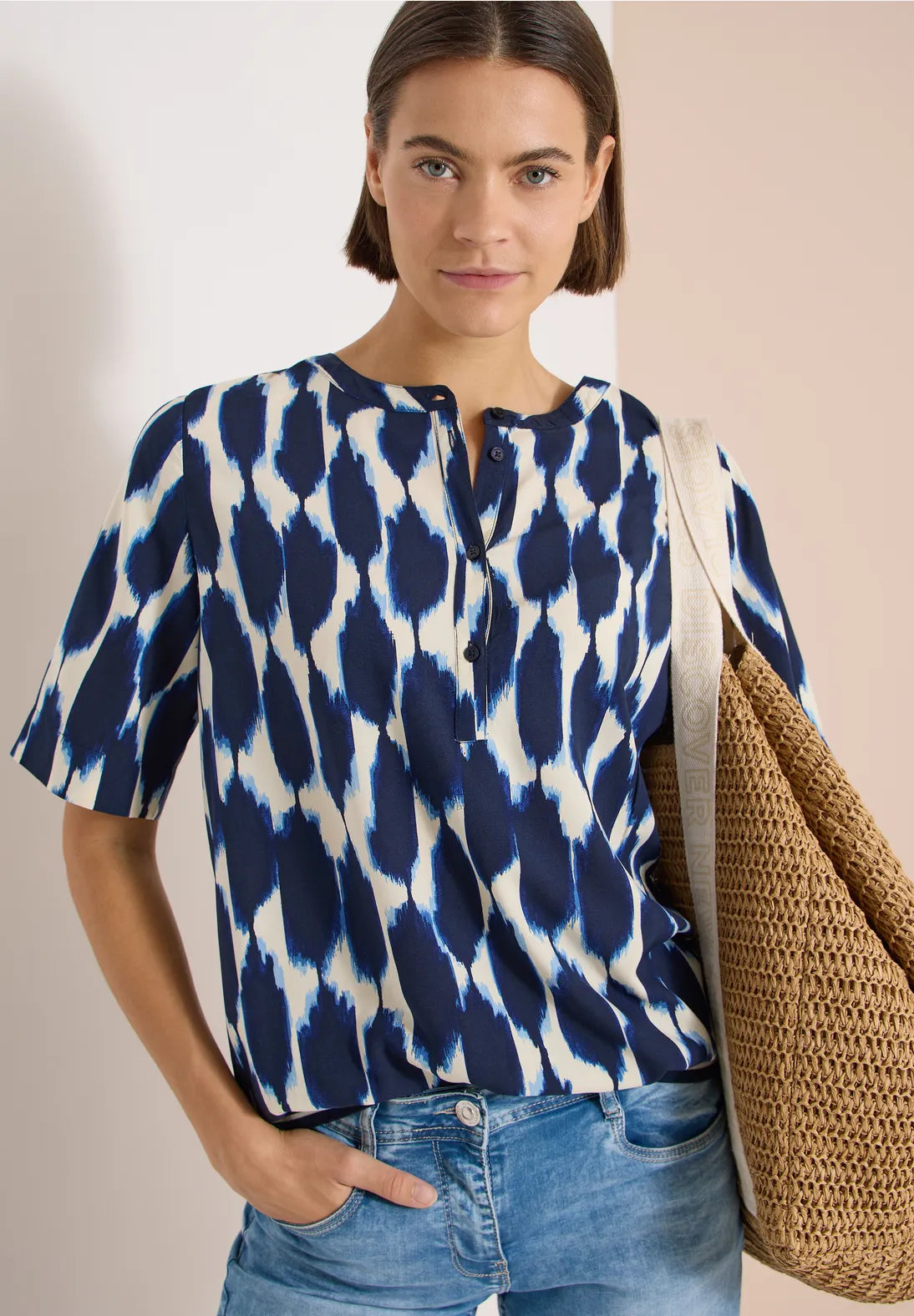 CAMISETA MANGA CORTA ESTAMPADA CECIL