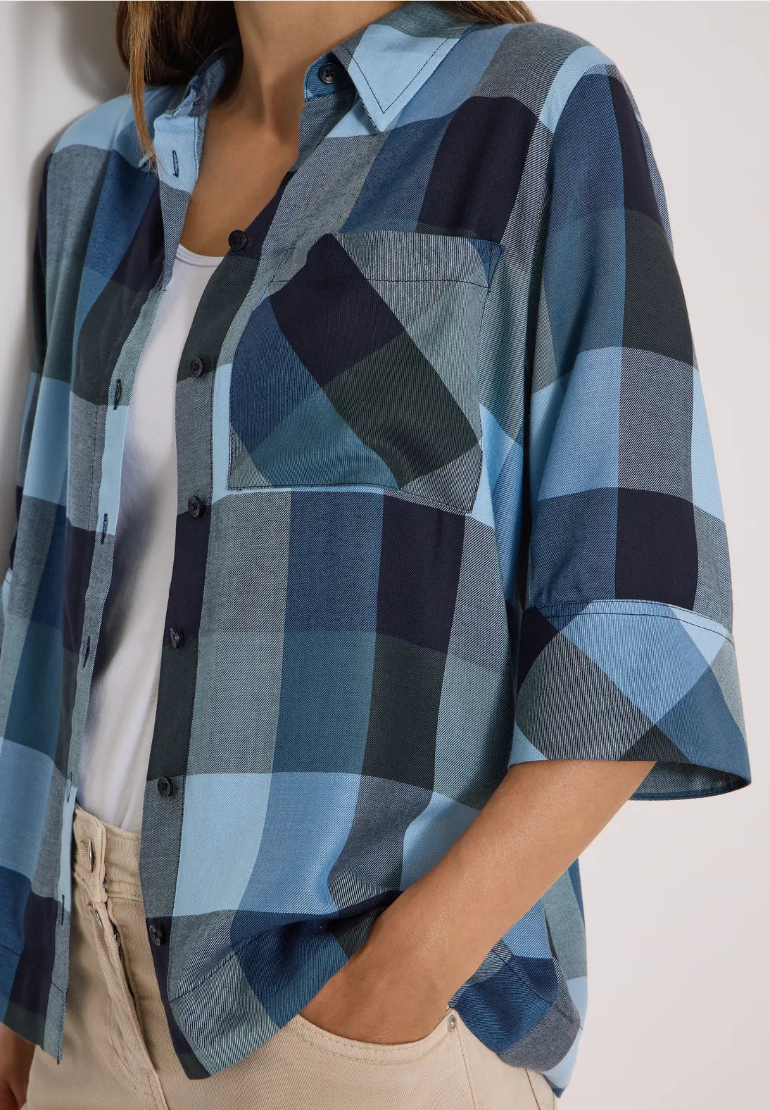 BLUSA CUELLO CAMISERO A CUADROS CECIL