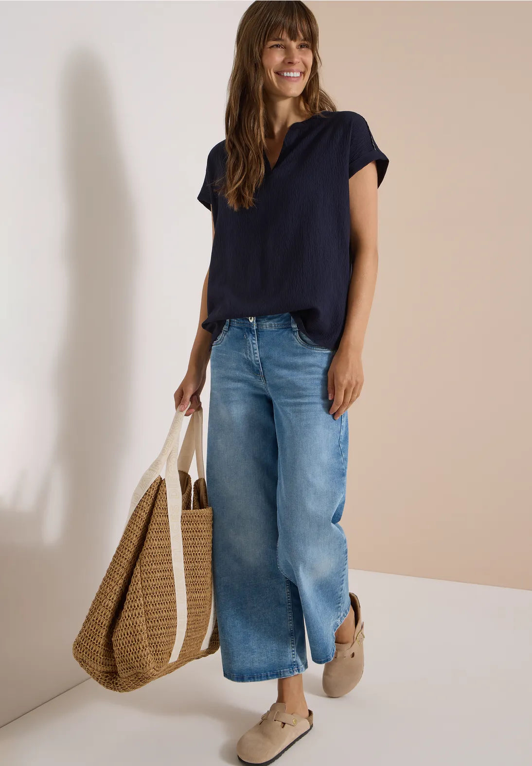 BLUSA ESCOTE EN V DE VISCOSA CECIL