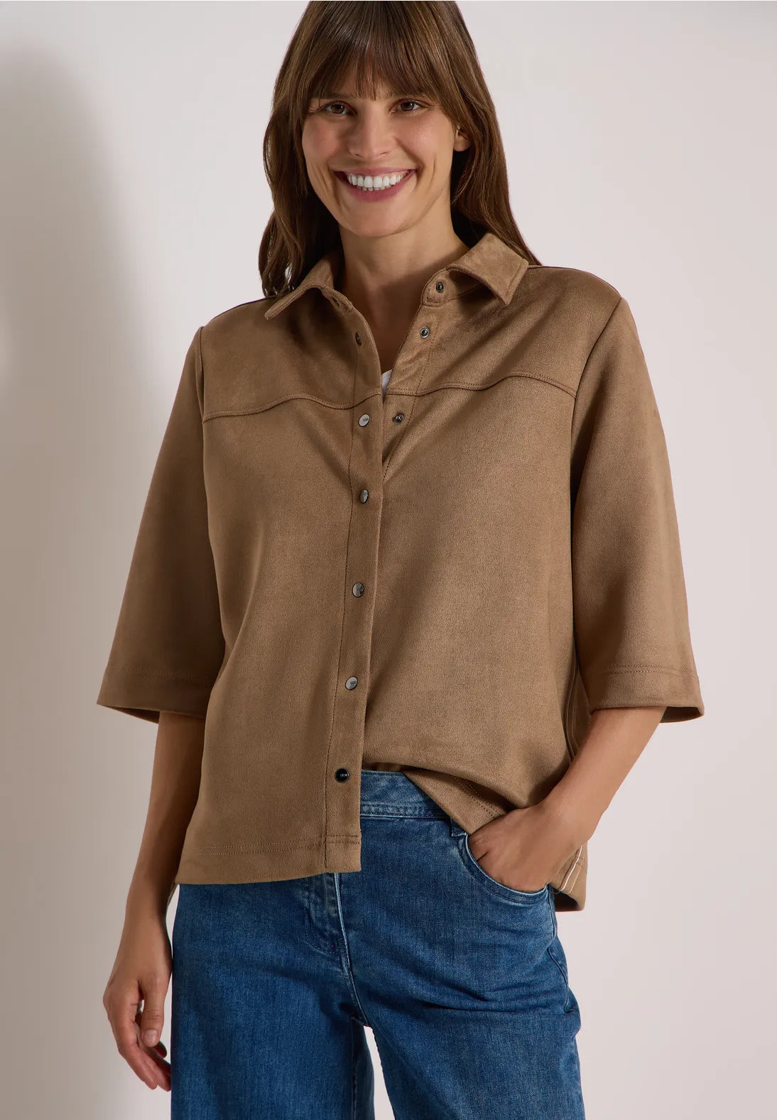 Sobrecamisa terciopelo marron. En3 Calafell