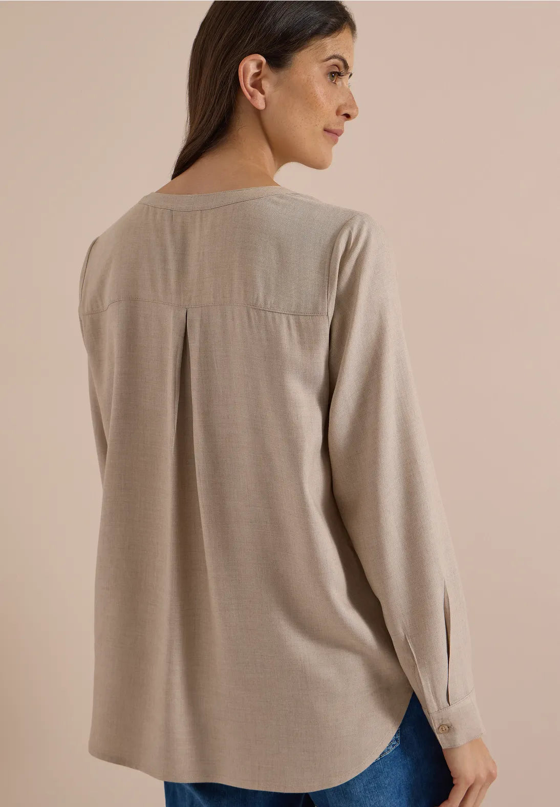 BLUSA CUELLO EN V DETALLE CINTA. EN3CALAFELL