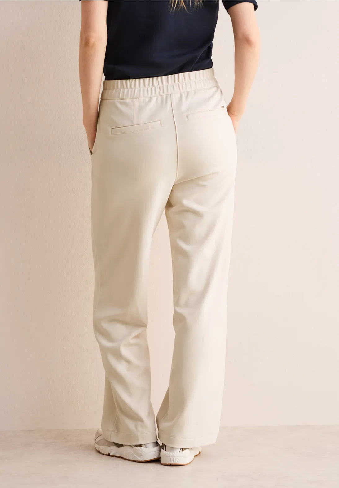 PANTALONES HOLGADOS DE PIERNA RECTA