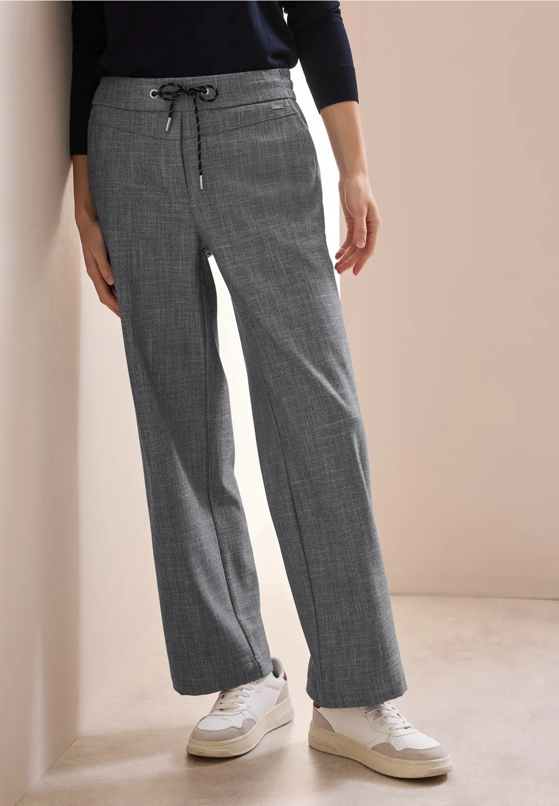 PANTALONES CON ASPECTO LONA DE PIERNA ANCHA